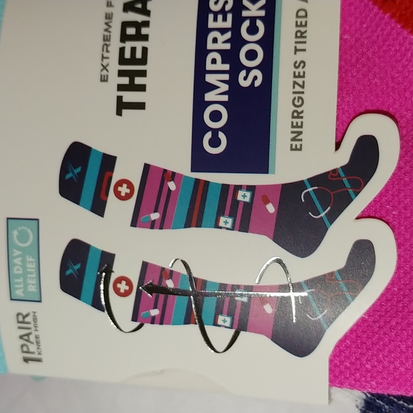 Extreme Fit Unisex Nurse Inspired Knee High Compression Socks - NWOT - Picture 2 of 6